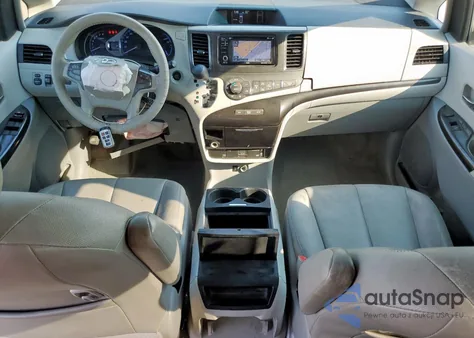 2013 Toyota Sienna Xle from USA, damaged, VIN 5TDYK3DC1DS335158